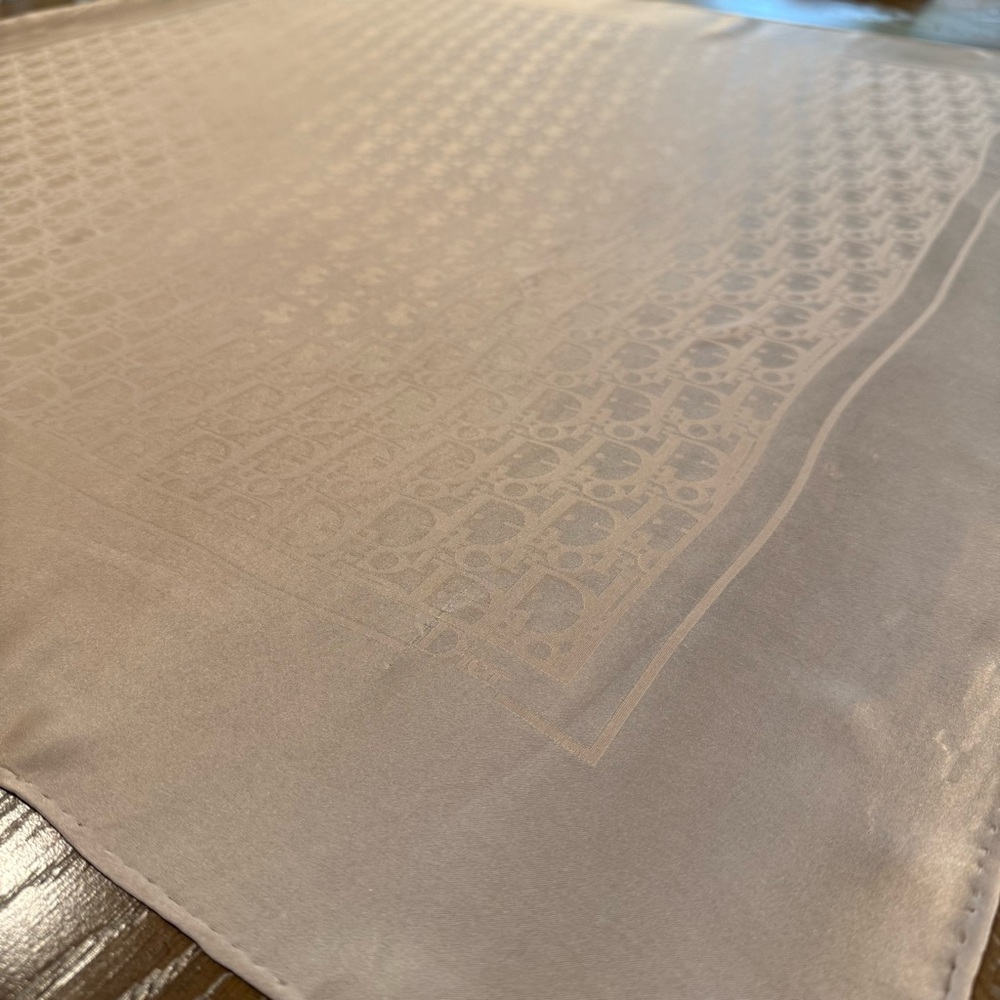 Dior Silk Scar 90 Carré Blush Beige Logo Hand Rolled Made in France - Picture 2 of 13